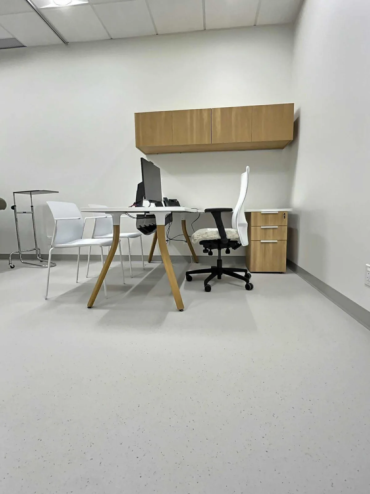 Nettoyage après construction bureau professionnel Drummondville — fenêtre