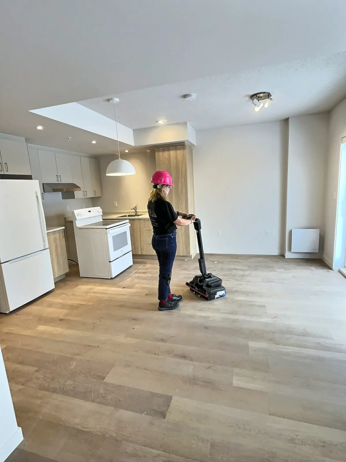 Polissage plancher cuisine résidence aînés 100 logements Drummondville