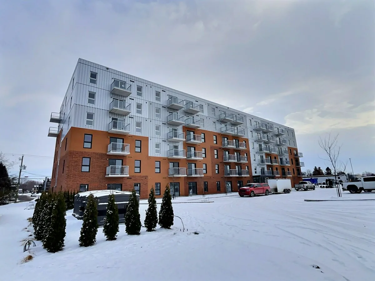 Nettoyage après construction projet multilogement 100 logements Drummondville — JC Prestige